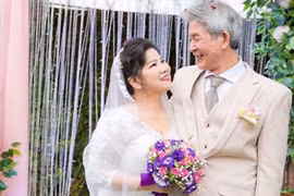 NSND Thanh Hoa lần đầu nói về đám cưới ở tuổi 68