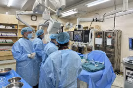 Chuyên gia tim mạch quốc tế chứng kiến bác sĩ Việt chữa ca bệnh khó