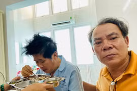 Hình ảnh mới nhất của Phước Sang sau cơn đột quỵ