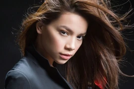 Hồ Ngọc Hà bức xúc vì lệnh phạt Ngân Khánh lộ hàng