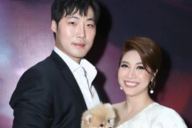 Ca sĩ Pha Lê mang thai con đầu lòng với bạn trai Hàn Quốc