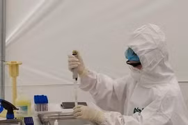 Ngày 6/12, Việt Nam giảm số ca mắc COVID-19, tăng bệnh nhân nặng và tử vong