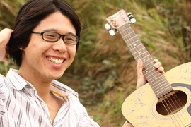 Nhạc sĩ trẻ Duy Hùng bình tĩnh trước "cơn bão" Nguyễn Ánh 9