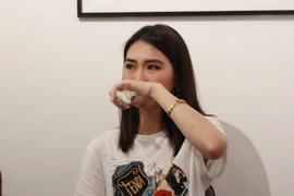 Tường Linh bức xúc khi bị đồn liên quan đường dây bán dâm