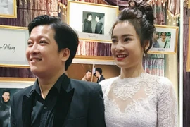 Trường Giang, Nhã Phương tình tứ đến chúc mừng Đàm Vĩnh Hưng