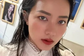 Phan Như Thảo xin phép chồng để hóa "gái hư"