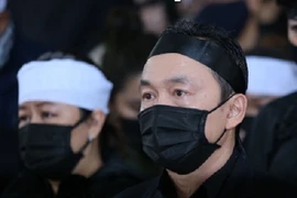 Nhạc sĩ Quốc Trung nghẹn ngào từ biệt bố - NSND Trung Kiên