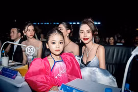 Mẫu nhí 6 tuổi gây sốt khi chụp ảnh với Hoa hậu Thùy Tiên là ai?