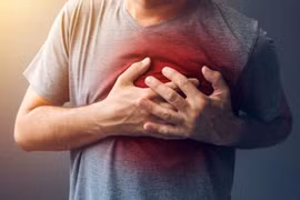 Đau ngực có thể là dấu hiệu của nhiều bệnh nguy hiểm