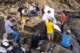 Luật sư nói gì vụ NSX Bước ngoặt yêu cầu Thùy Anh bồi thường?