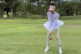 Nghi “toang” với chồng Diệp Lâm Anh, Quỳnh Thư chăm chơi golf hẳn