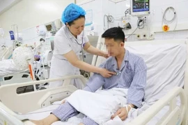 50 phút sốc điện khôi phục nhịp tim cho người đàn ông 33 tuổi