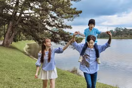 Thu Thủy tung ảnh gia đình hạnh phúc sau ồn ào của chồng trẻ