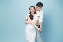 Pha Lê "khuân cả siêu thị" về cho con gái sắp chào đời