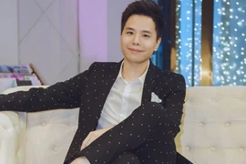 Trịnh Thăng Bình bị ngộ độc thực phẩm, hủy quay Người bí ẩn