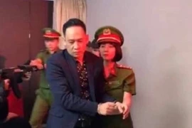 Thực hư ảnh Duy Mạnh vướng vòng lao lý, bị lực lượng chức năng dẫn giải