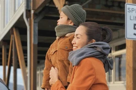 Tăng Thanh Hà đăng ảnh cận mặt con trai, dân mạng xuýt xoa vì quá đẹp