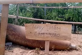 Phát hiện bom còn nguyên ngòi nổ tại khu dân cư