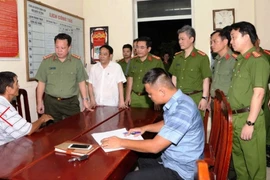 Bắt đối tượng gài mìn cho nổ ô tô ở Hà Nam