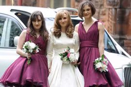 Những ngôi sao đẹp đáng ghen tị khi làm phù dâu