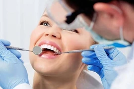 Viêm tủy răng gây đau đầu mất ngủ dai dẳng, điều trị thế nào?