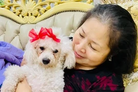 NSND Hồng Vân đăng ảnh tóc bạc dáng vẻ mệt mỏi