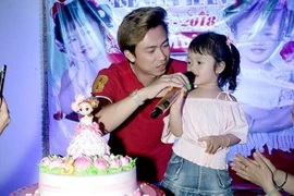 Hồ Việt Trung thừa nhận có con 3 tuổi với bạn gái cũ hot girl