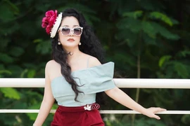 Danh hài Thuý Nga: "Làm mẹ đơn thân khó nhất con hỏi ba là ai"