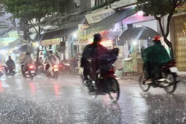 Không khí lạnh tăng cường gây mưa lớn diện rộng ở Bắc Bộ