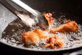 Thói quen xấu khi nấu ăn làm tăng nguy cơ ung thư