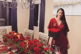 Rộ tin Phạm Hương âm thầm về VN, chờ thời cơ "comeback"