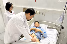 Xương cá ''đi lạc'' trong tụy và bàng quang