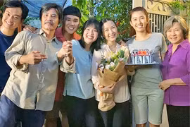 Thúy Ngân tiết lộ ảnh hậu trường "Gạo nếp gạo tẻ" phần 2