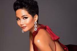 H'Hen Niê khoe ảnh đẹp hút mắt trước ngày thi Miss Universe 2018