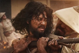 "Đất rừng phương Nam" đạt doanh thu "khủng" giữa ồn ào bị thẩm định lại