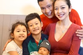 Jennifer Phạm lần đầu khoe con trai mới sinh