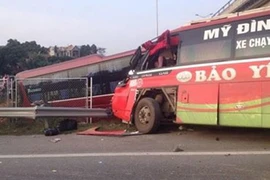 Phó Thủ tướng chỉ đạo khắc phục hậu quả tai nạn trên cao tốc NB-LC