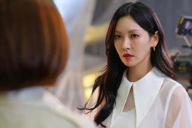 Anh trai mất chưa mãn tang, chị dâu đưa thiệp cưới, tôi uất nghẹn