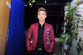 Ca sĩ Hồ Việt Trung phẫn nộ vì bị vu lấy cắp iPhone 5