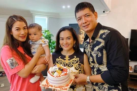 Vợ chồng Bình Minh - Anh Thơ kỷ niệm 12 năm ngày cưới