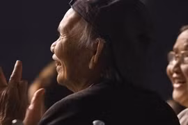 Mr.Đàm, Hà Hồ và dàn sao thương tiếc bố nghệ sĩ Hoài Linh