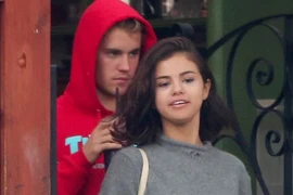 Selena Gomez và Justin Bieber hẹn hò như chưa hề có cuộc chia ly