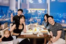 Hôn nhân viên mãn của diễn viên Mạnh Trường bên vợ và 3 con