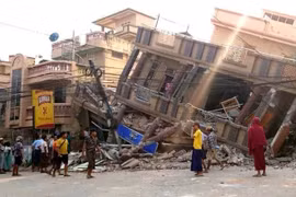 Động đất 7,7 độ Richter ở Myanmar: Thương vong tăng lên hơn 2.300 người