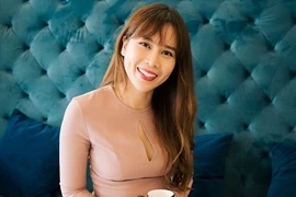 Mẹ suy sụp, chồng tức giận vì Lưu Hương Giang trốn sang Hàn dao kéo