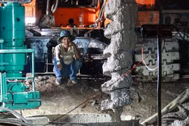 Những nhân chứng đầu tiên tham gia cứu hộ bé trai ở Đồng Tháp nói gì?