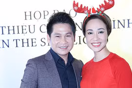 Uyên Linh run khi hát cùng Trọng Tấn trong đêm nhạc Giáng sinh