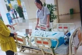 Thanh Hóa: Hai học sinh co giật, hôn mê sau khi ăn bim bim