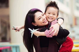 Thanh Thảo tiết lộ Jacky Minh Trí học giỏi, rơi nước mắt thương con