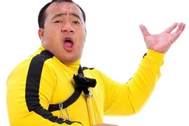 Vợ “cầm nhầm” iphone, Hiếu Hiền vẫn "bày trò" ở trường quay